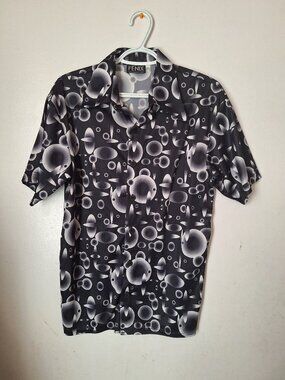 Black & White Button-down Abstract Geometric Men's Short Sleeved Shirt Size M